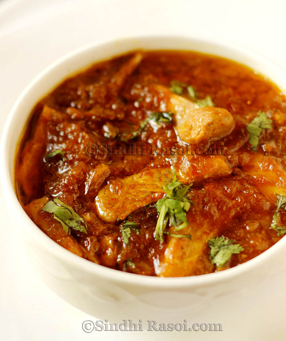 khumbi mushroom curry